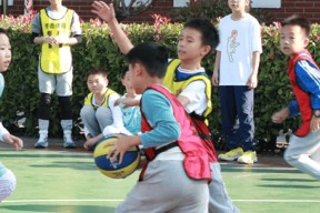 开云体育-科维托娃迎来十赛季出色发挥，尤文图斯观众热烈欢呼！