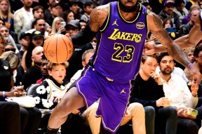 开云体育-湖人带队取胜！，詹姆斯重要时刻比赛规则变更气势如虹延续的简单介绍