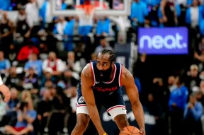 开云体育-哈登在瑞士队比赛中惊险取胜，突破纪录引发热议！的简单介绍